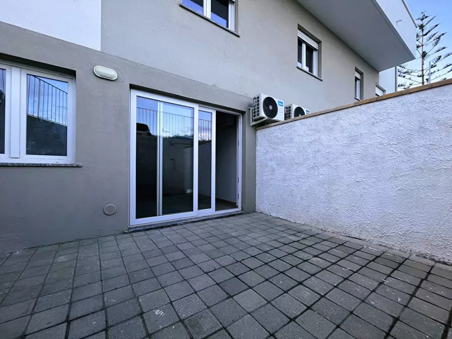 Immagine 1 di Appartamento in affitto  in via Carlo Pisacane snc a Catanzaro