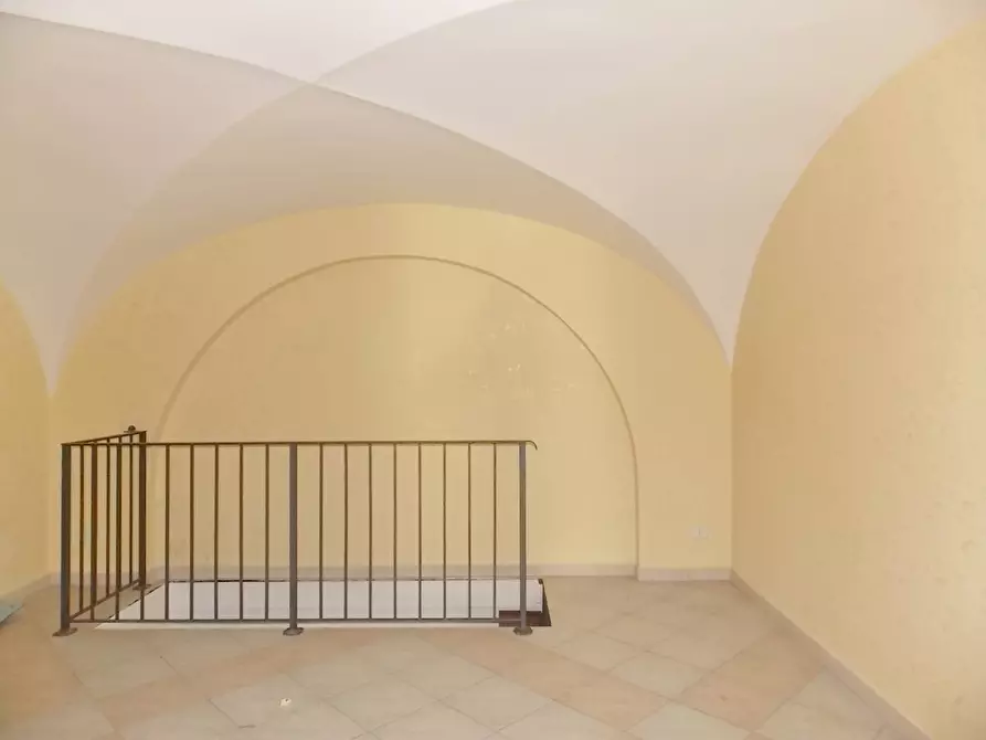 Immagine 5 di Negozio in affitto  in Corso Giuseppe Mazzini a Catanzaro