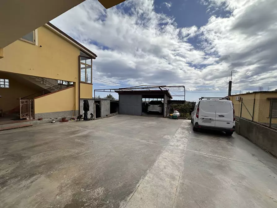 Immagine 17 di Villa in vendita  in Contrada Roccani a Amaroni