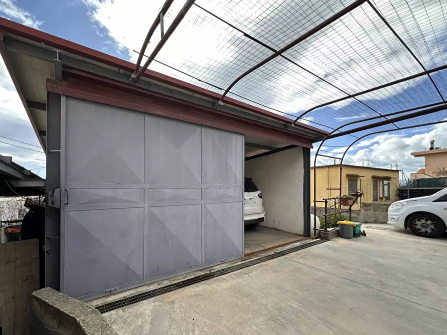 Immagine 3 di Villa in vendita  in Contrada Roccani a Amaroni