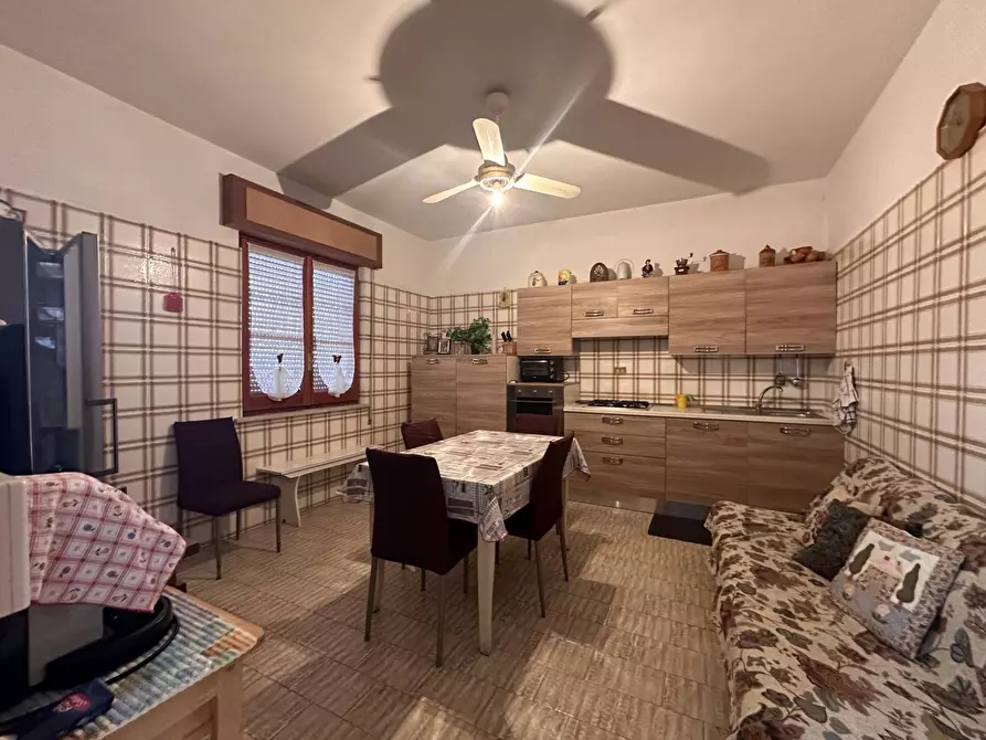 Immagine 9 di Villa in vendita  in Contrada Roccani a Amaroni