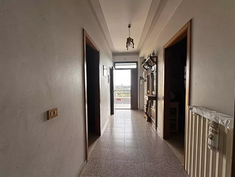 Immagine 15 di Villa in vendita  in Contrada Roccani a Amaroni