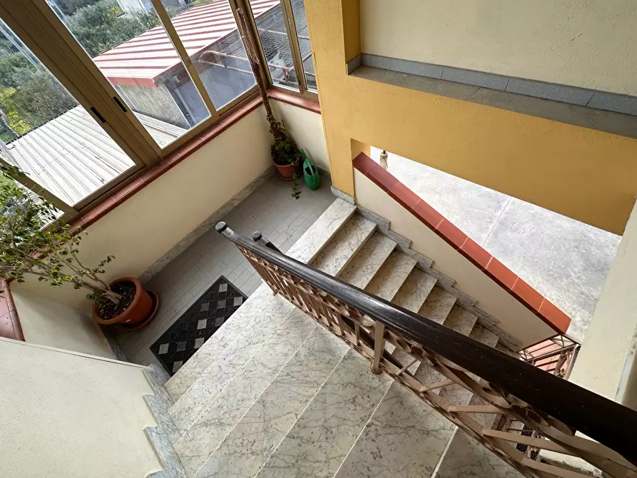 Immagine 4 di Villa in vendita  in Contrada Roccani a Amaroni