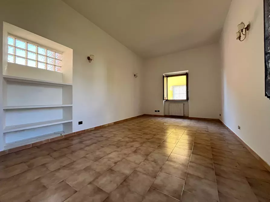 Immagine 11 di Casa indipendente in vendita  in Via Lombardia a Catanzaro