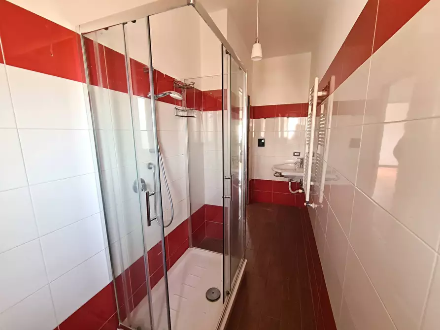 Immagine 12 di Appartamento in affitto  in Via Barletta 3 a Catanzaro