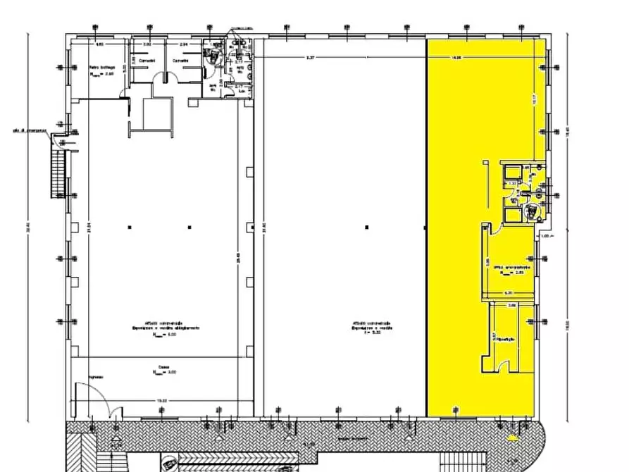 Immagine 19 di Negozio in affitto  in viale Lucrezia della Valle 44 a Catanzaro