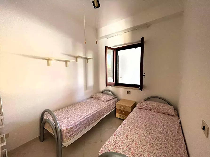 Immagine 11 di Appartamento in vendita  in Via dei Narcisi a Amaroni