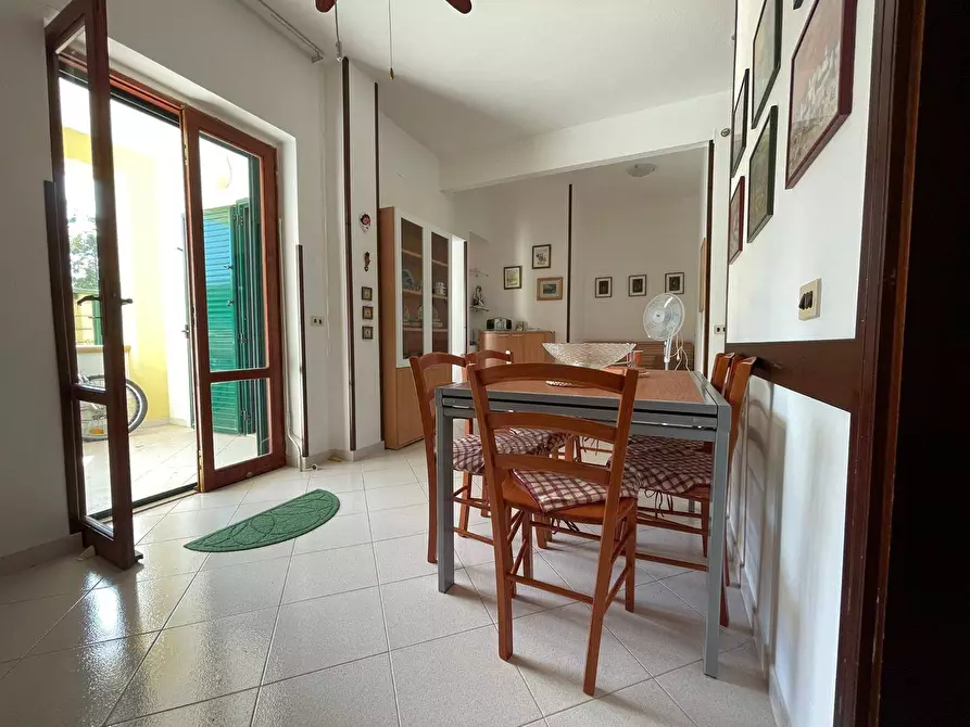 Immagine 14 di Appartamento in vendita  in Via dei Narcisi a Amaroni