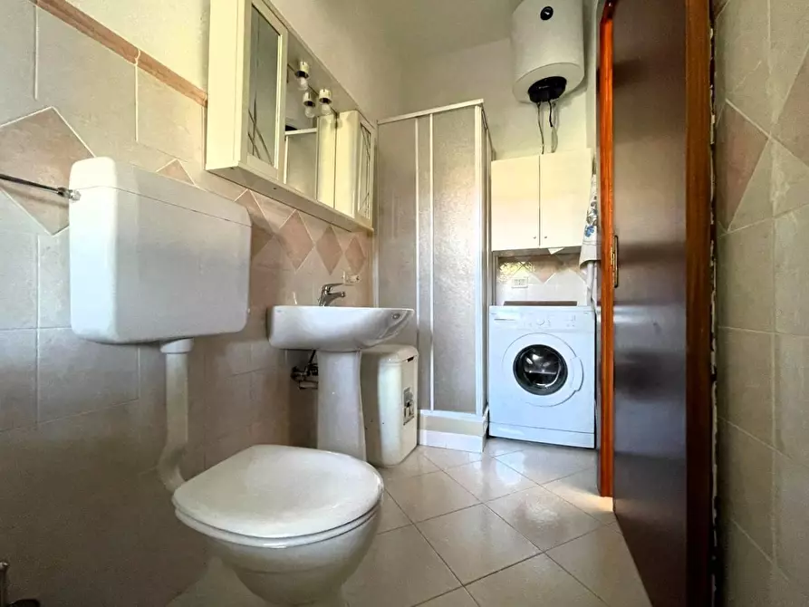 Immagine 10 di Appartamento in vendita  in Via dei Narcisi a Amaroni