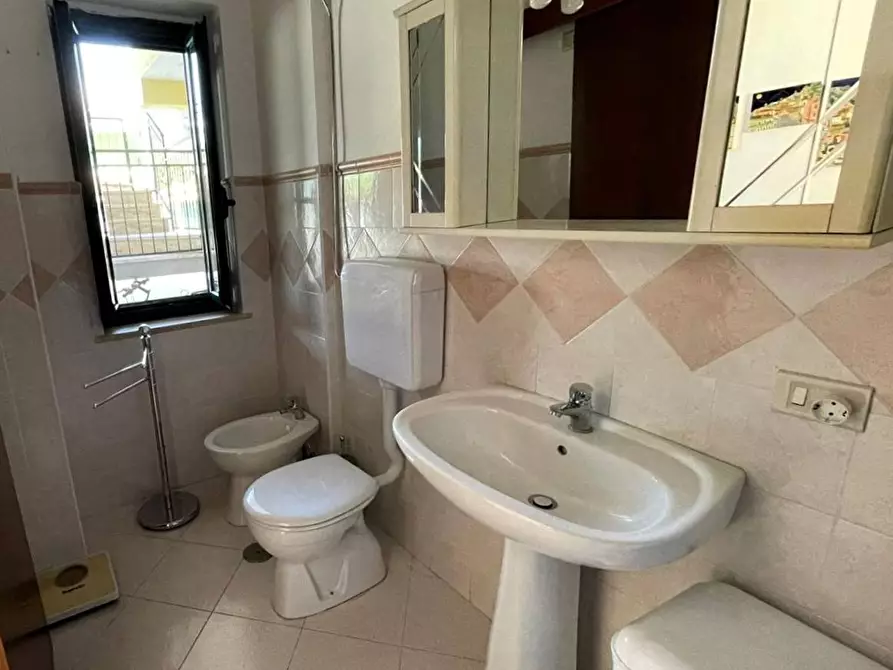 Immagine 9 di Appartamento in vendita  in Via dei Narcisi a Amaroni