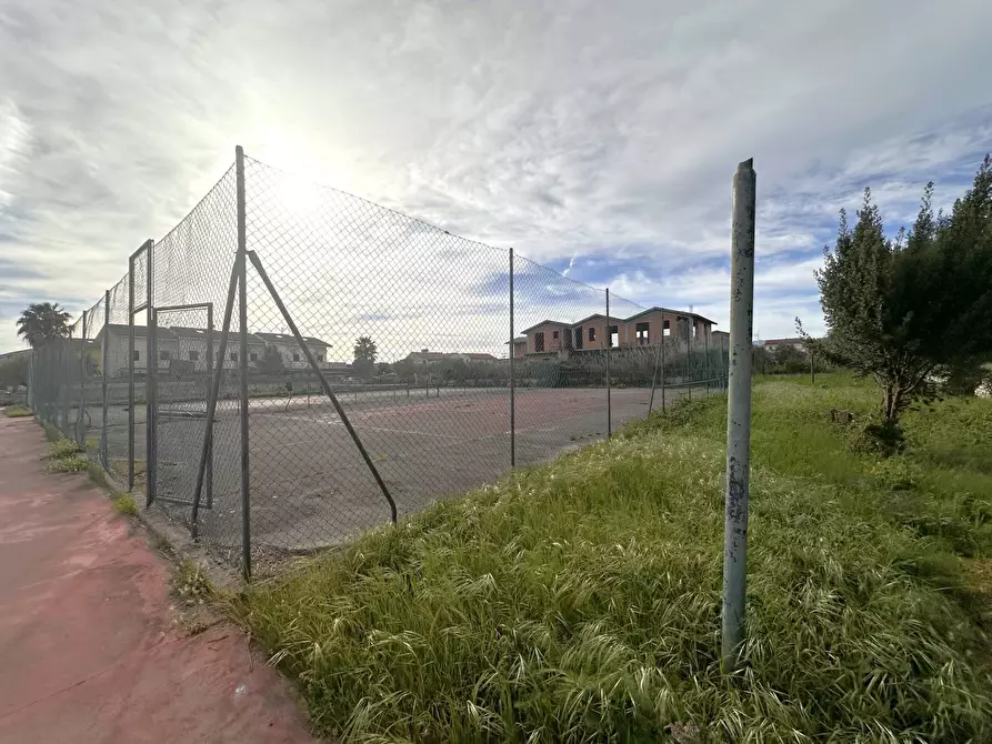 Immagine 9 di Locale commerciale in vendita  in Viale del Turismo a Amaroni