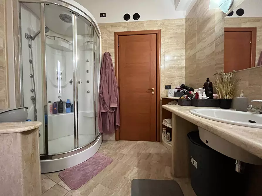 Immagine 10 di Appartamento in affitto  in Viale Vincenzo de Filippis 116 a Catanzaro