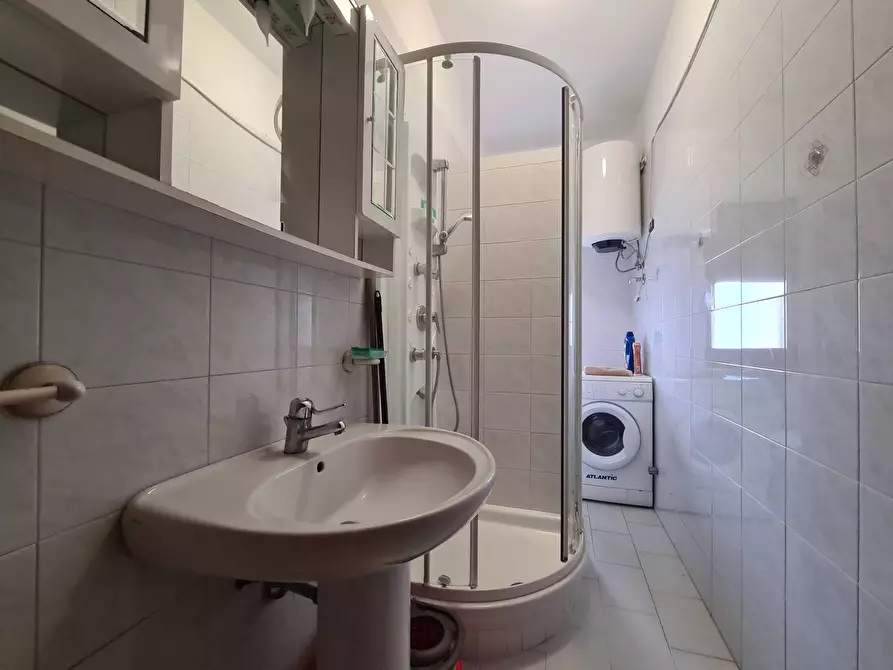 Immagine 14 di Camera in affitto  in viale Crotone 118 a Catanzaro