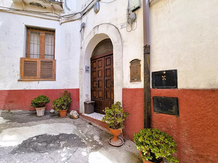 Immagine 1 di Appartamento in vendita  in Largo Piano Grande 14 a Catanzaro