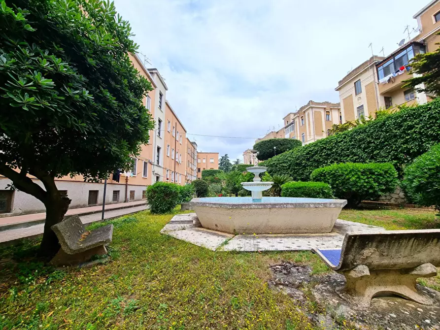 Immagine 14 di Appartamento in affitto  in via Vittorio Veneto a Catanzaro