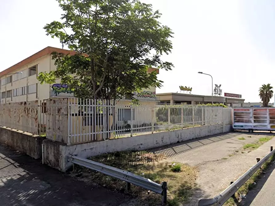 Immagine 1 di Palazzo in vendita  in viale Lucrezia della Valle 56 a Catanzaro