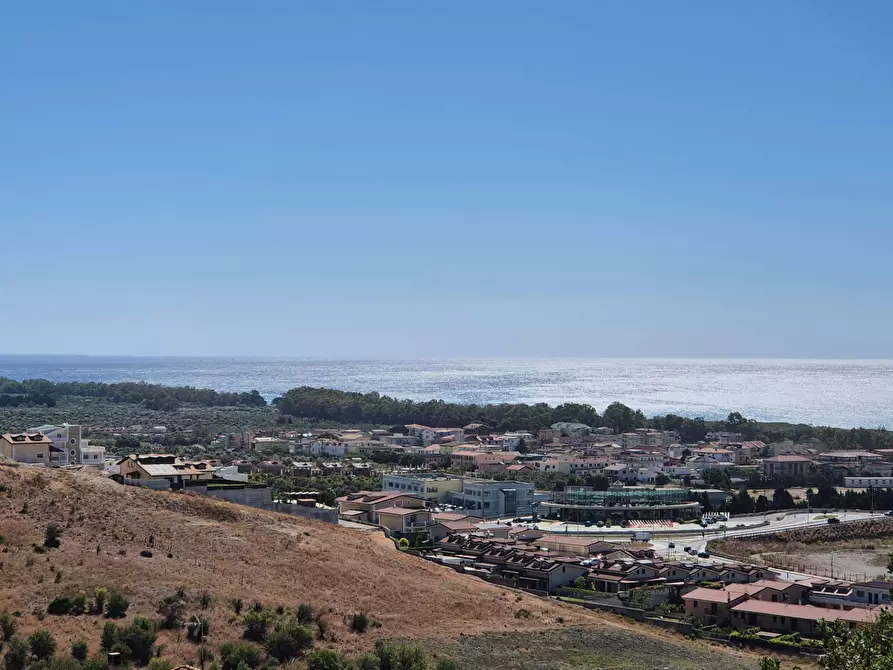 Immagine 2 di Appartamento in affitto  in Via Antonio Izzi de Falenta 11 a Catanzaro