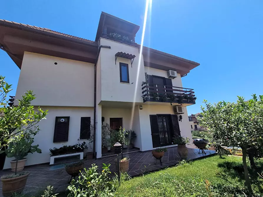 Immagine 30 di Villetta a schiera in vendita  in Via Ugo Ortona a Catanzaro