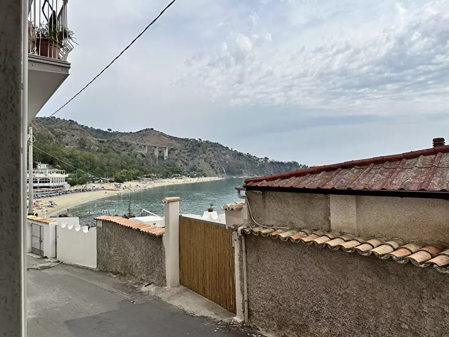 Immagine 1 di Casa indipendente in vendita  in Via Raffaele Grillone 48 a Squillace