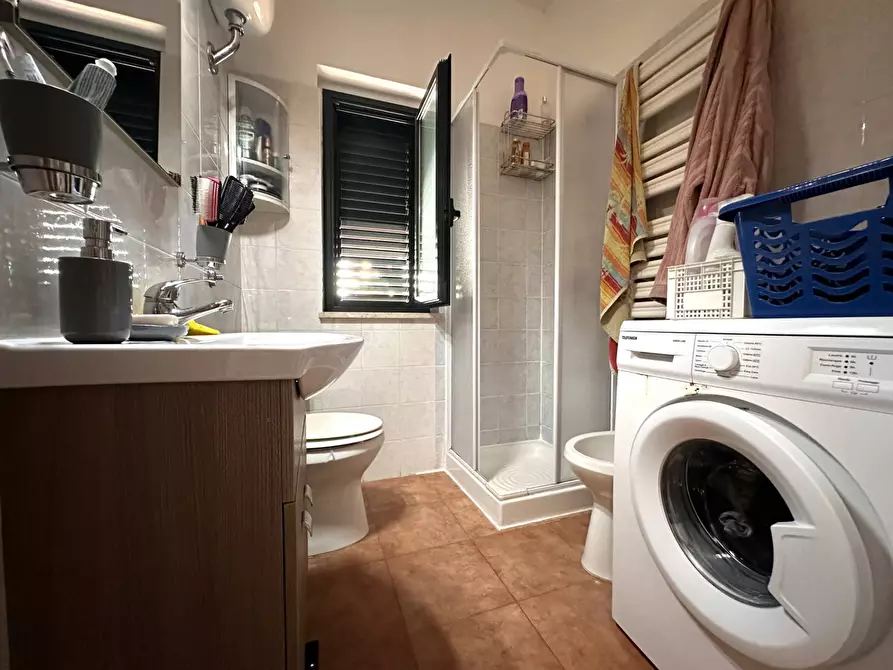 Immagine 4 di Villetta a schiera in vendita  in viale del Turismo a Amaroni