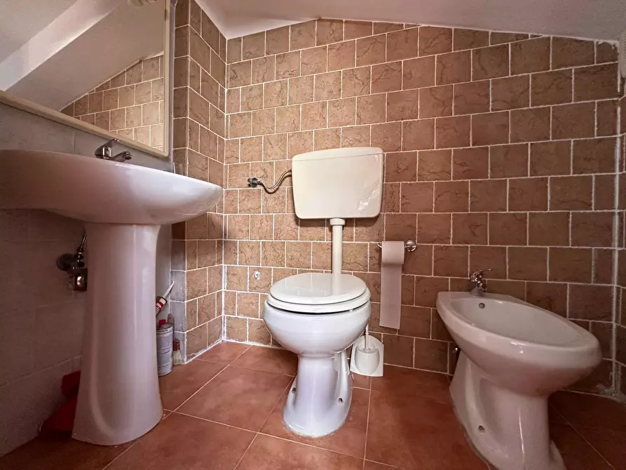 Immagine 14 di Villetta a schiera in vendita  in viale del Turismo a Amaroni