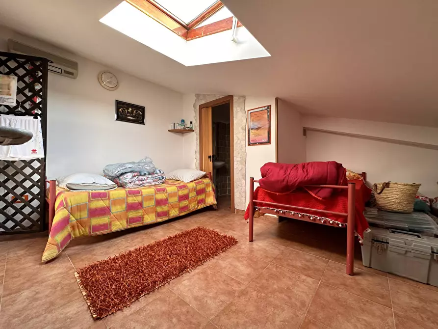 Immagine 13 di Villetta a schiera in vendita  in viale del Turismo a Amaroni