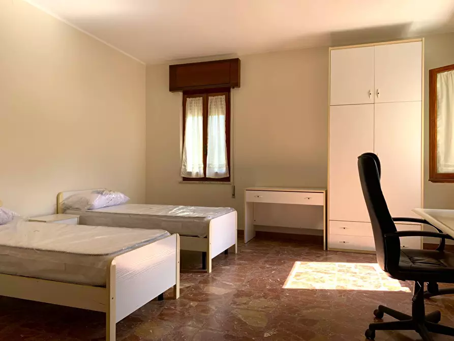 Immagine 2 di Appartamento in affitto  in viale degli Angioini a Catanzaro