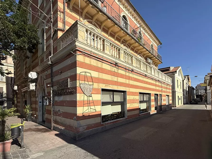 Immagine 5 di Negozio in affitto  in Via Progresso 39 a Catanzaro