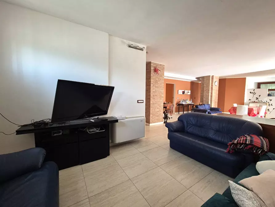 Immagine 5 di Camera in affitto  in Via dei Conti Falluc 84 a Catanzaro