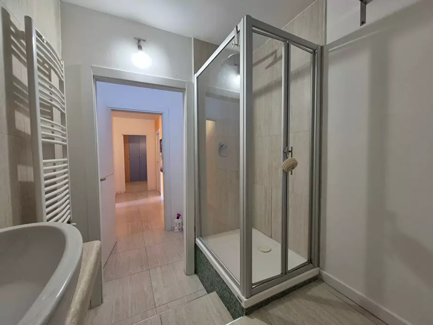 Immagine 10 di Camera in affitto  in Via dei Conti Falluc 84 a Catanzaro