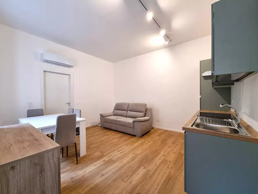 Immagine 2 di Appartamento in affitto  in via Indipendenza a Catanzaro
