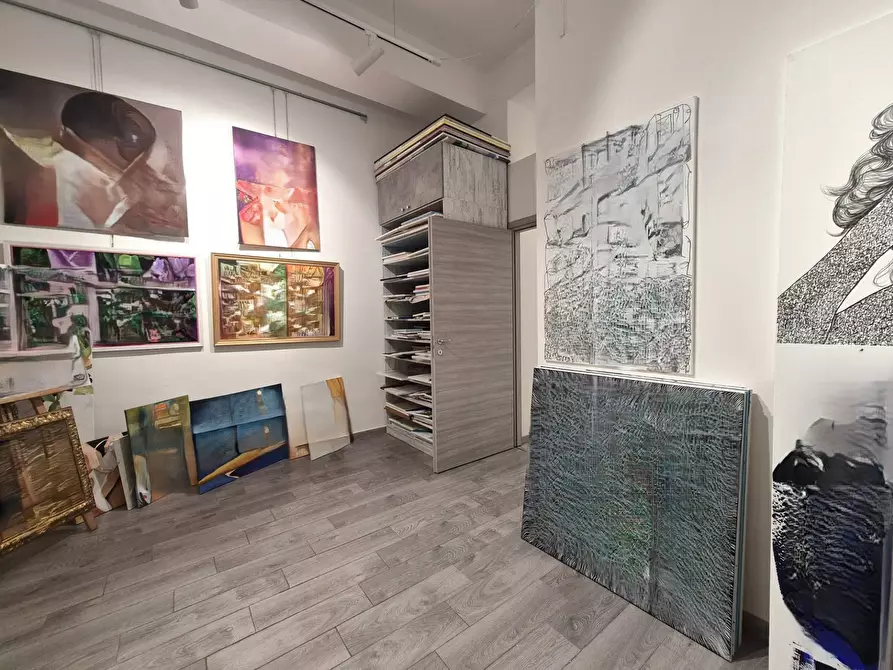 Immagine 5 di Negozio in affitto  in Via Cosenza 54 a Catanzaro