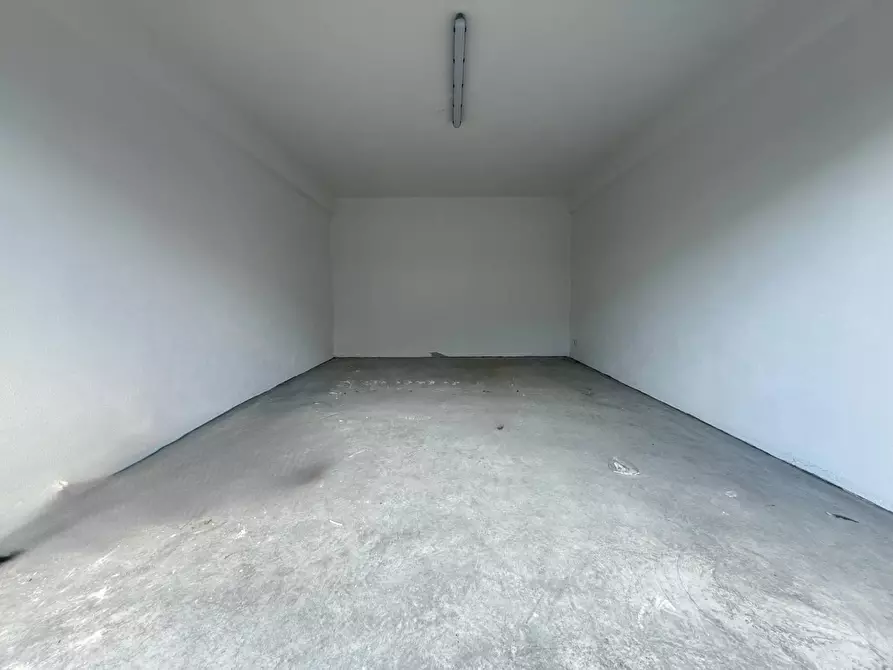 Immagine 2 di Magazzino in affitto  in viale Crotone a Catanzaro