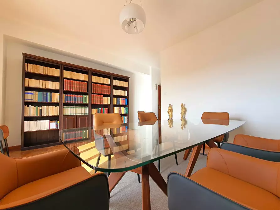 Immagine 5 di Ufficio in affitto  in via Eugenio De Riso a Catanzaro