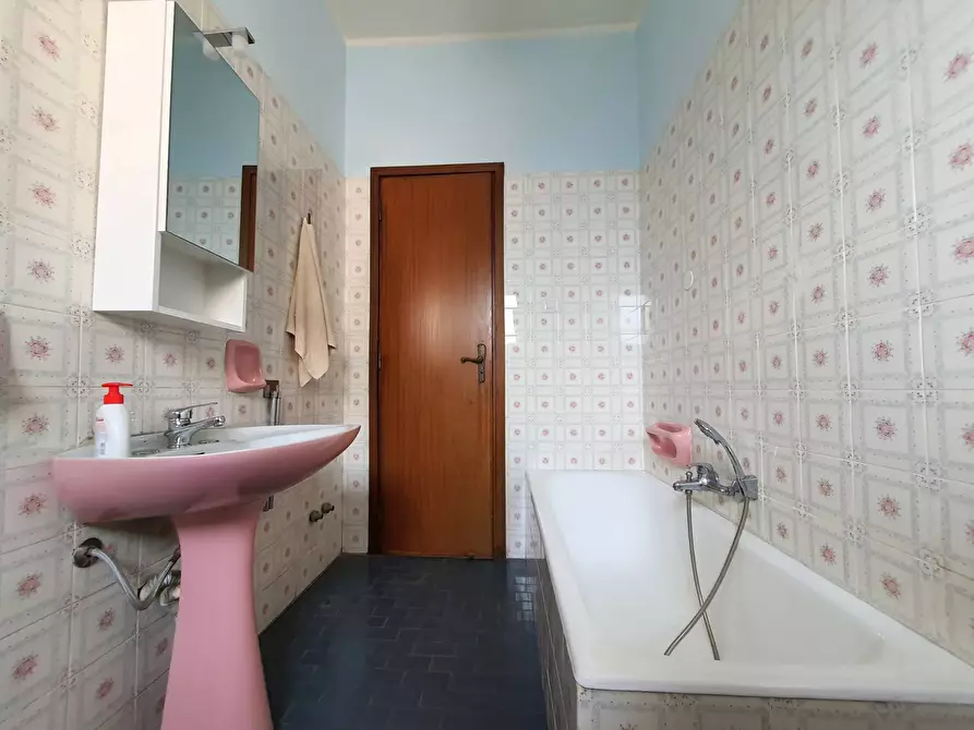 Immagine 18 di Ufficio in affitto  in via Eugenio De Riso a Catanzaro