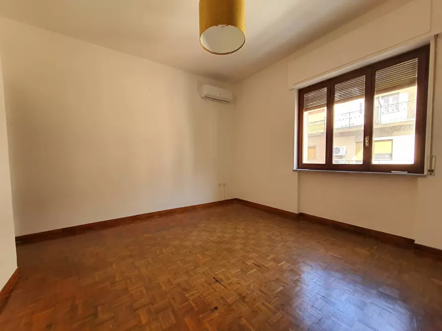 Immagine 11 di Ufficio in affitto  in via Eugenio De Riso a Catanzaro