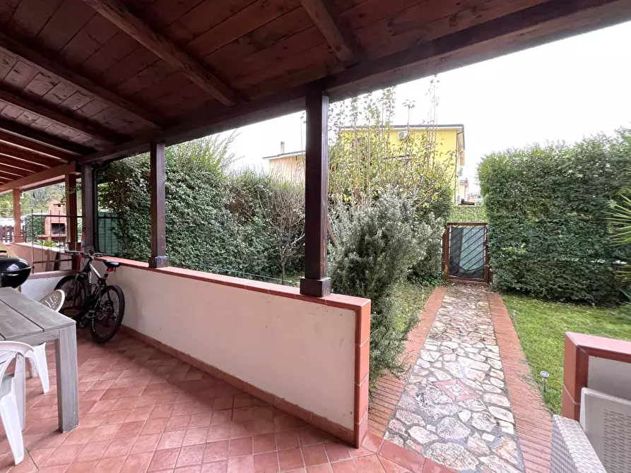 Immagine 24 di Casa indipendente in vendita  in via Martiri di Nassirya trav. I^ a Borgia