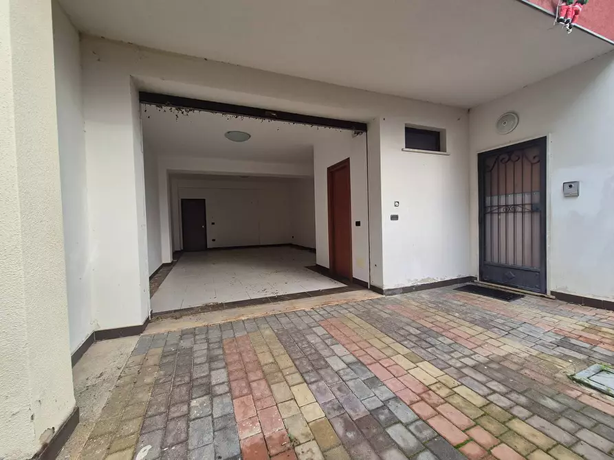 Immagine 7 di Box auto in affitto  in Traversa III viale Crotone a Catanzaro