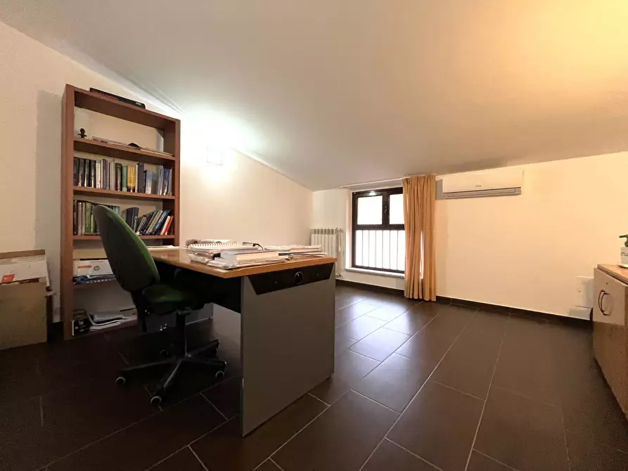 Immagine 19 di Casa indipendente in vendita  in via Martiri di Nassirya trav. I^ a Borgia