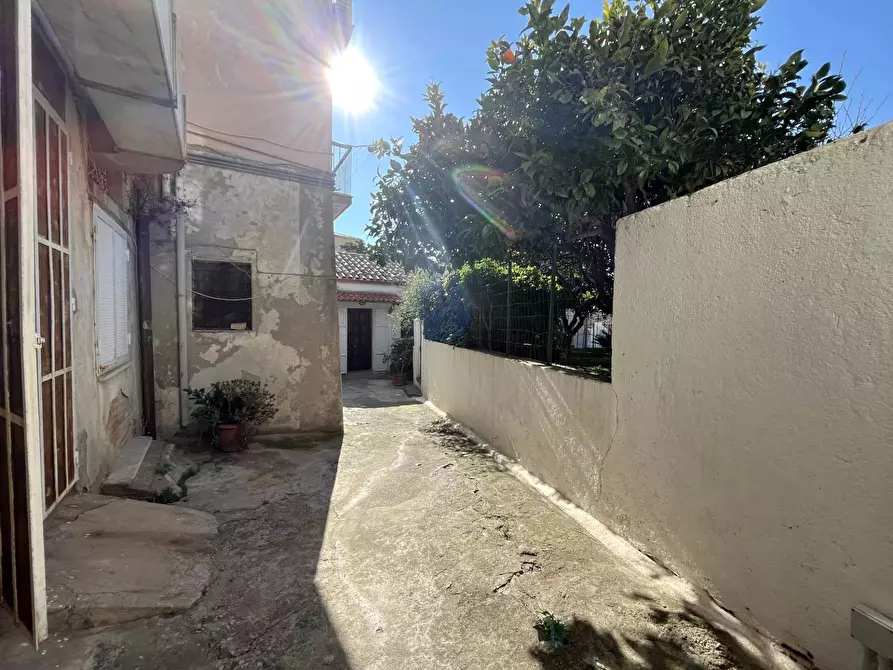 Immagine 15 di Negozio in vendita  in Via Vincenzo De Grazia 40 a Catanzaro