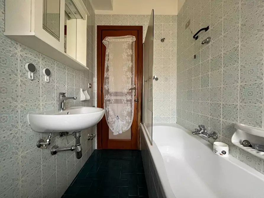 Immagine 11 di Appartamento in vendita  in Via Giuseppe Schipani a Catanzaro