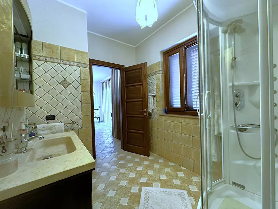 Immagine 21 di Villa in vendita  in Via Filippo Turati 27 a Catanzaro