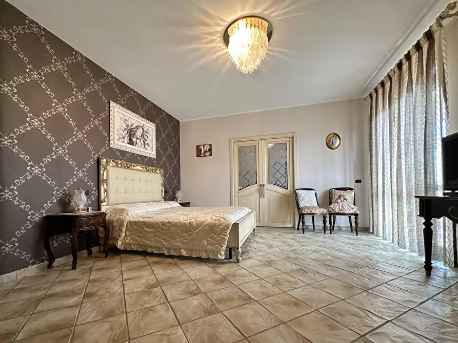 Immagine 18 di Villa in vendita  in Via Filippo Turati 27 a Catanzaro