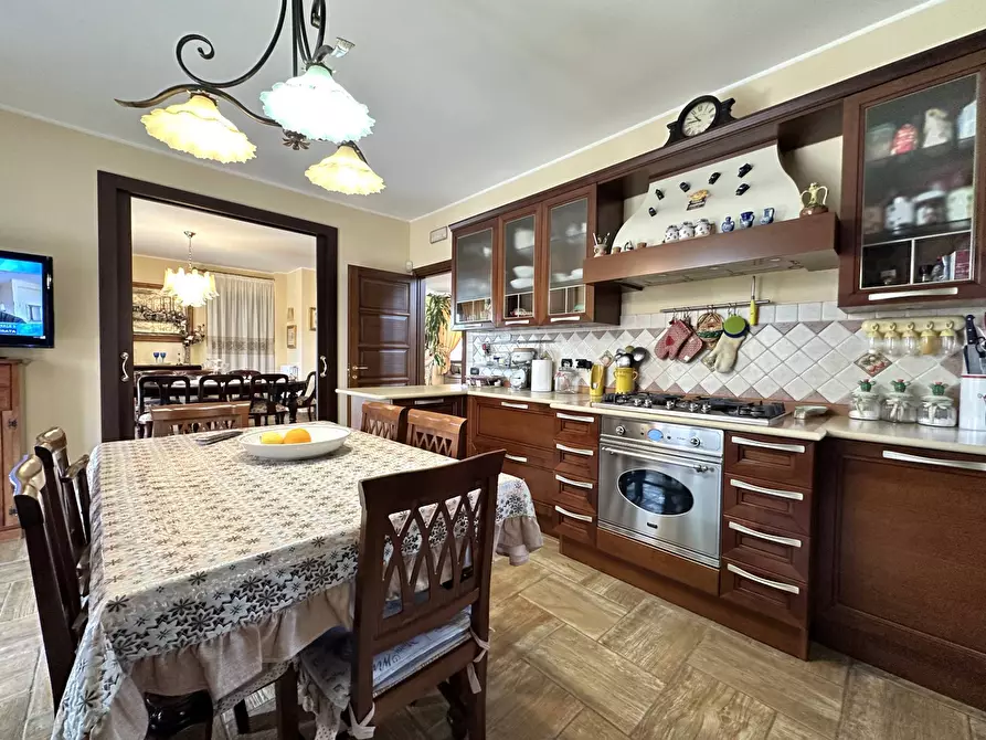 Immagine 8 di Villa in vendita  in Via Filippo Turati 27 a Catanzaro