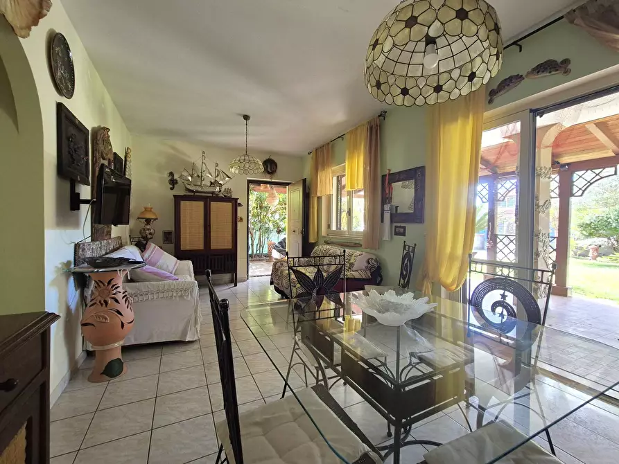 Immagine 11 di Villa in affitto  in Via Ulisse 102 a Catanzaro