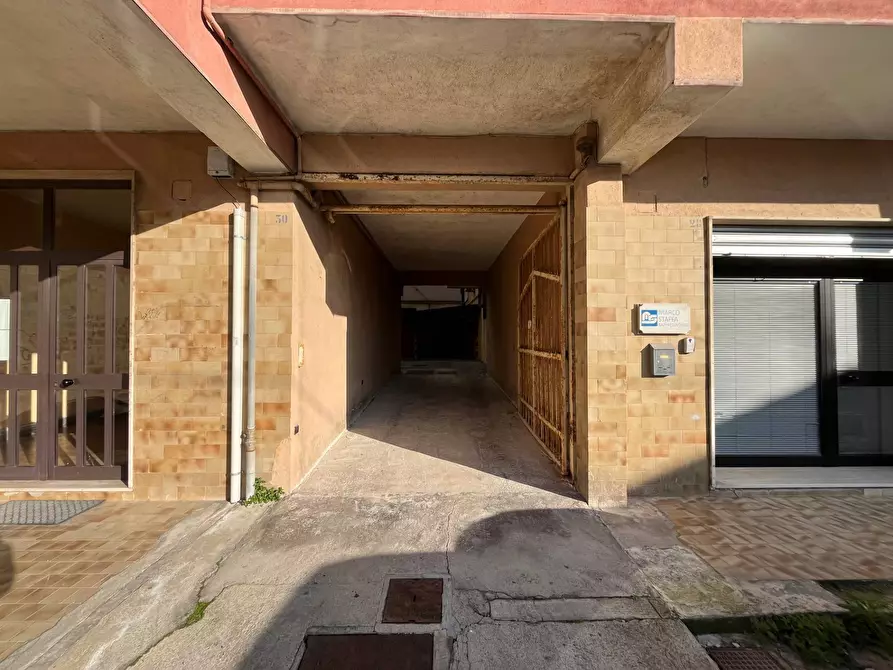 Immagine 2 di Box auto in affitto  in VIA FIUME 50 a Catanzaro