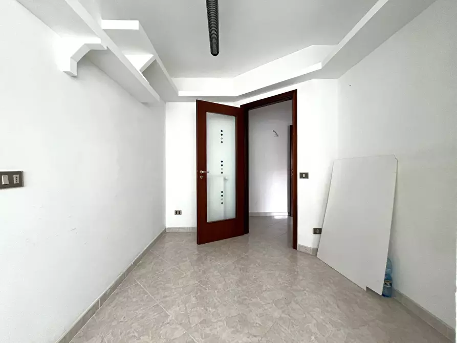 Immagine 11 di Appartamento in vendita  in Via Brigata Catanzaro 12 a Catanzaro