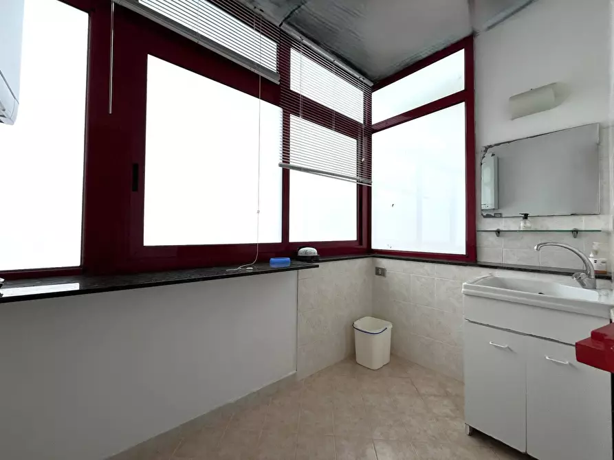 Immagine 13 di Appartamento in vendita  in Via Brigata Catanzaro 12 a Catanzaro