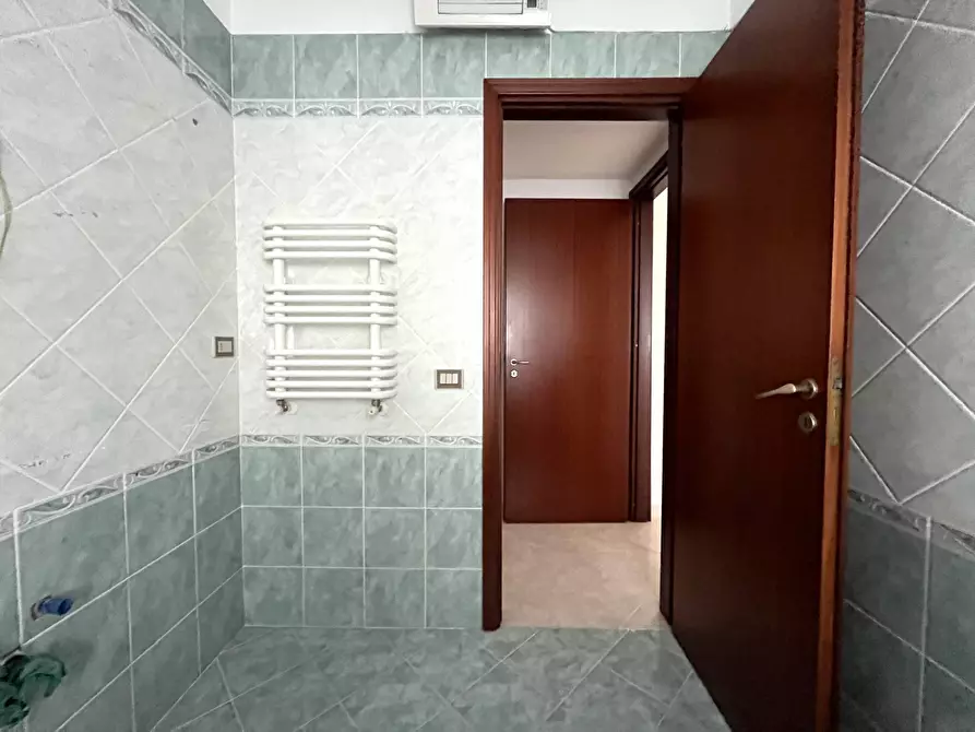 Immagine 18 di Appartamento in vendita  in Via Brigata Catanzaro 12 a Catanzaro