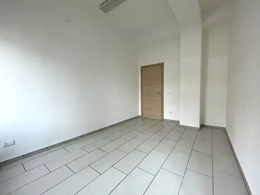 Immagine 7 di Ufficio in affitto  in via Francesco Crispi a Catanzaro